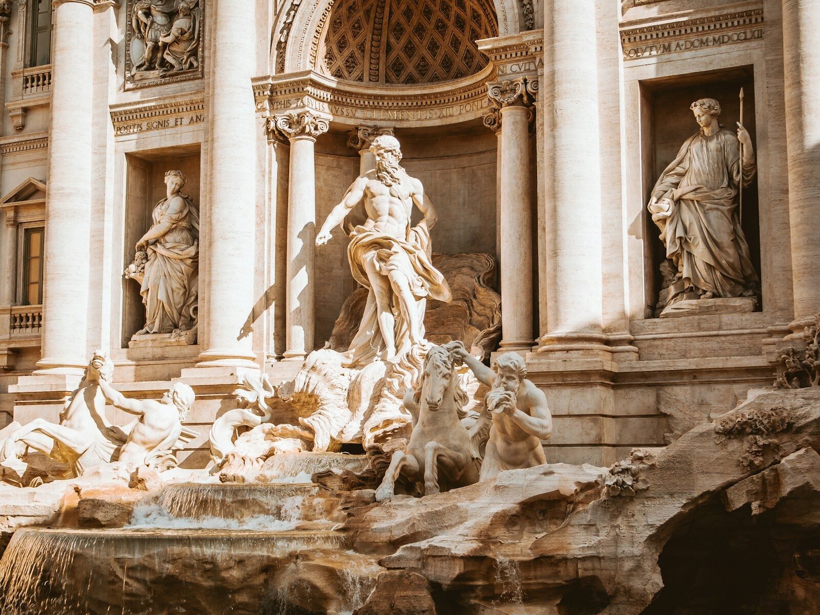 ROME THE ETERNAL CITY AND EPICENTER OF BEAUTY AND POWER